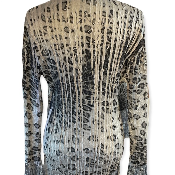 Cache’ Leopard print satin & lace detail blouse - Picture 4 of 6